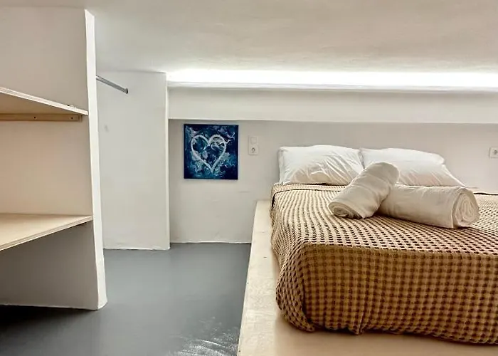 Empyrean Apartment Mykonos Town